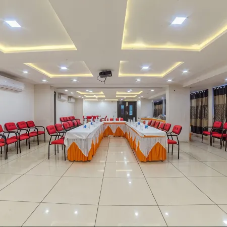 Hotel Zorba, Deesa