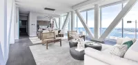 Lakeview CN tower view island free parking - Homestays