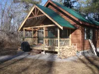 Cozy Camp Retreat! Enjoy four wheeling, hunting, 3 miles to Redfield Reservoir. - Chalets
