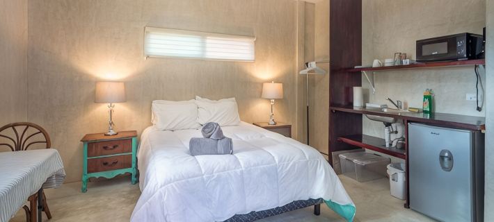 Studio: fast internet, kitchenette, walk to beach Hotels in Todos Santos