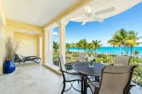 Oceanfront 2 Bedroom Villa 204 on Grace Bay in Villa Renaissance-Updated!! - 4 stjerner