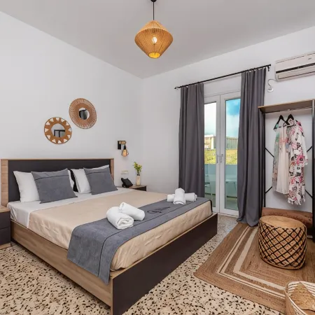 Nikos Hotel
