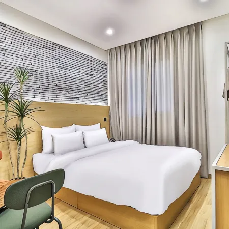 Geojedo Jangseungpo Kamrest Hotel