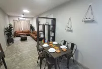 Mahkota Cheras 3R 2parking 8pax Comfy Sofa&Bed - Parking
