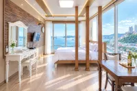 Yeosu Beach Pension (2 minutes walk from Yeosu Romantic Carriage) - 2 Yıldız