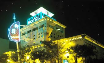 Royal Group Motel Tainan Branch