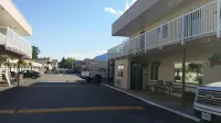 Shoreline Resort Condominiums - Motels