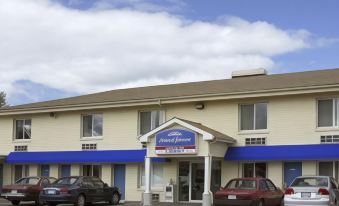 Howard Johnson by Wyndham Springfield