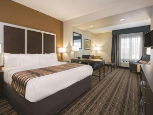 La Quinta Inn & Suites by Wyndham Gonzales TX