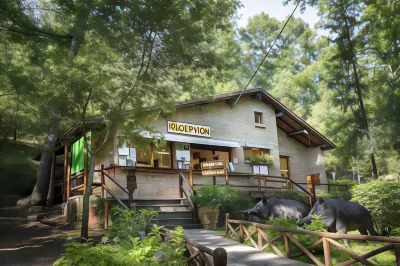 Hu Montescudaio Village Hotels in Guardistallo