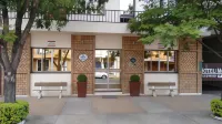 Hotel Monte Carlo Hotels near Igreja Universal