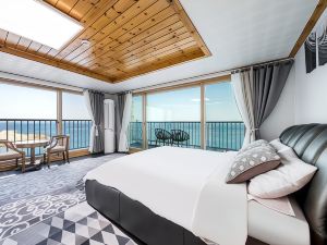 Gangneung Sea at a Glance Pension