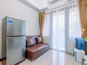 Best Deal and Homey 2Br Royal Heights Apartment