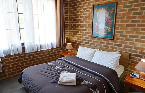 紅木公園汽車旅館