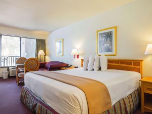 Americas Best Value Inn and Suites Melbourne