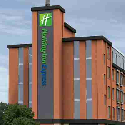 Holiday Inn Express Grimsby Hotel Exterior