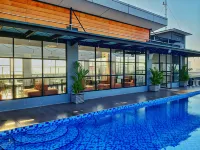 Surabaya River View Hotel - Pools