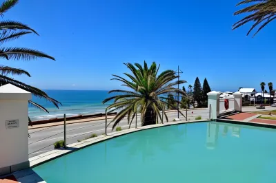 Courtyard Hotel Gqeberha Hotels near Horse Memorial