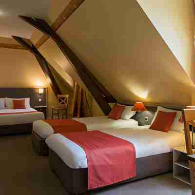 Hôtel Henri IV Rooms