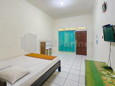 Griya Tambun Raya RedPartner Hotels near Nyahu Papan Taliwu City Park