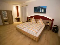 Alpchalet Schwanstein Hotels in RoBhaupten
