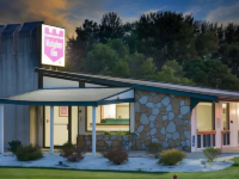 ナイツ イン マケドニア サミットのホテル