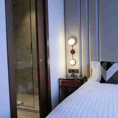 Maison Breguet Rooms