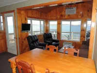 Angel Rock Waterfront Cottages Отели в г. Клейтон