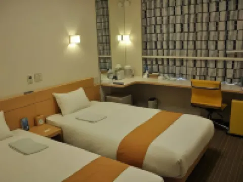 松山微笑酒店 鄰近JR松山站的酒店