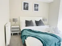 Amber Apartment 2 in Newmarket Hotels near Palace House