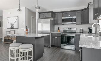 Brand New Beautiful 3 Bdr Home Unit 842