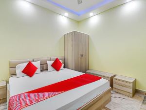 OYO Flagship Hotel Priya Palace Home Stay