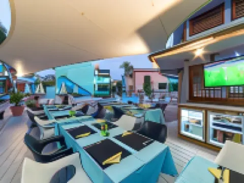 Club Vista Serena Hotels in Comarca Sur