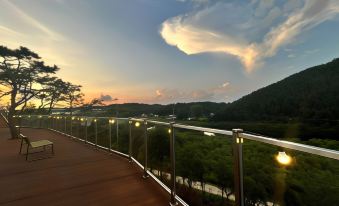 Geumsan Lagom Glamping