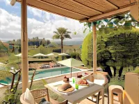 Toile Blanche Hotels in Saint-Paul-De-Vence