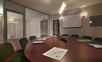 Bratiya Karamazovy Hotel (Karamazov Brothers Hotel)