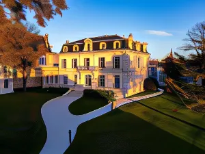 Hôtel Chais Monnet & Spa