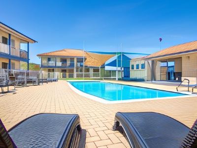 Pinnacles Edge Resort