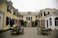 Lilac Inn Hotels in Chittenden