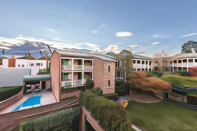 Adina Serviced Apartments Canberra Kingston Hotels near Telopea Park