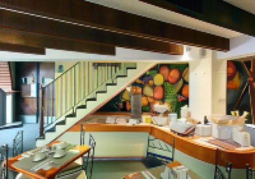 โรงแรมมิซิออน ซาลาปา