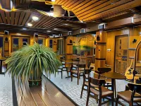 Sinai Bungalow & Hotel SaPa