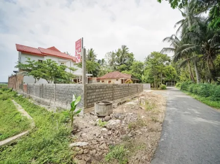 RedDoorz at Omah Candi Sari Near Airport Yia Отели в г. Temon