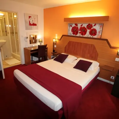 Le Nouvel Hôtel du Théâtre Hoteles cerca de Marché de la Creation