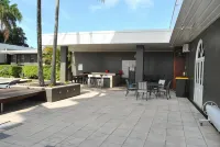 Maroochy Sands Holiday Apartments Hotels in Maroochydore