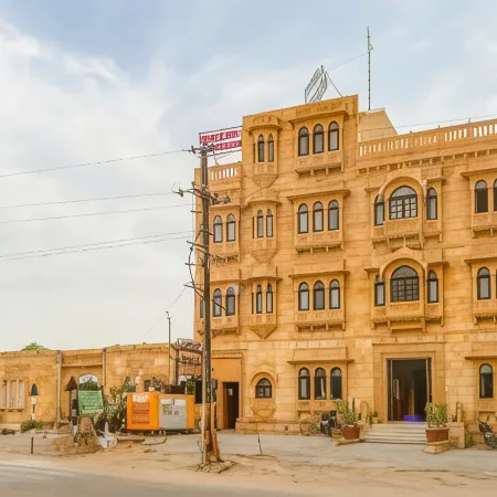 Hotel Sky Plaza - Best Ever View of Jaisalmer Fort