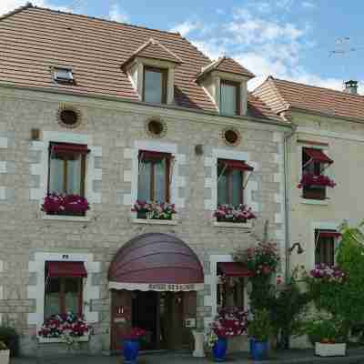 Hotel de la Loire Hotel Exterior