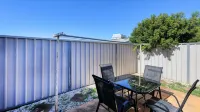 Apollo Lodge Hotels in Harristown
