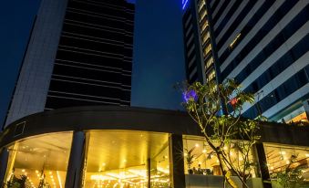 Avenzel Hotel & Convention Cibubur