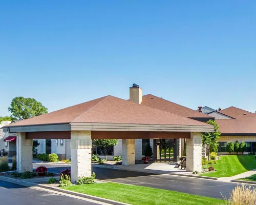 Comfort Suites Hotels in Howard